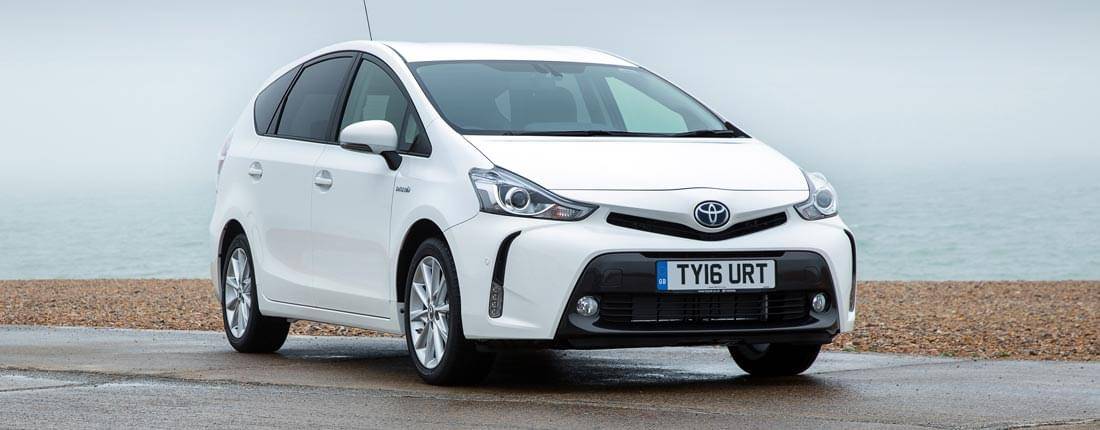 toyota-prius-plus-l-01