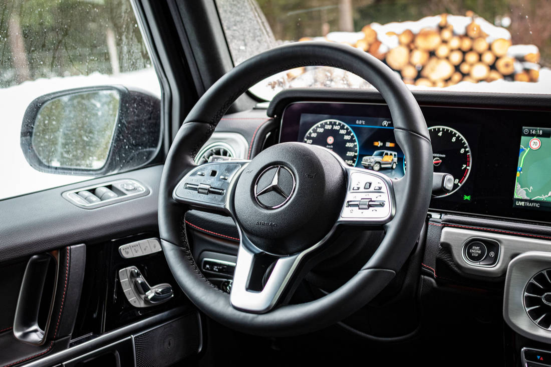 Mercedes-G-500-Steering