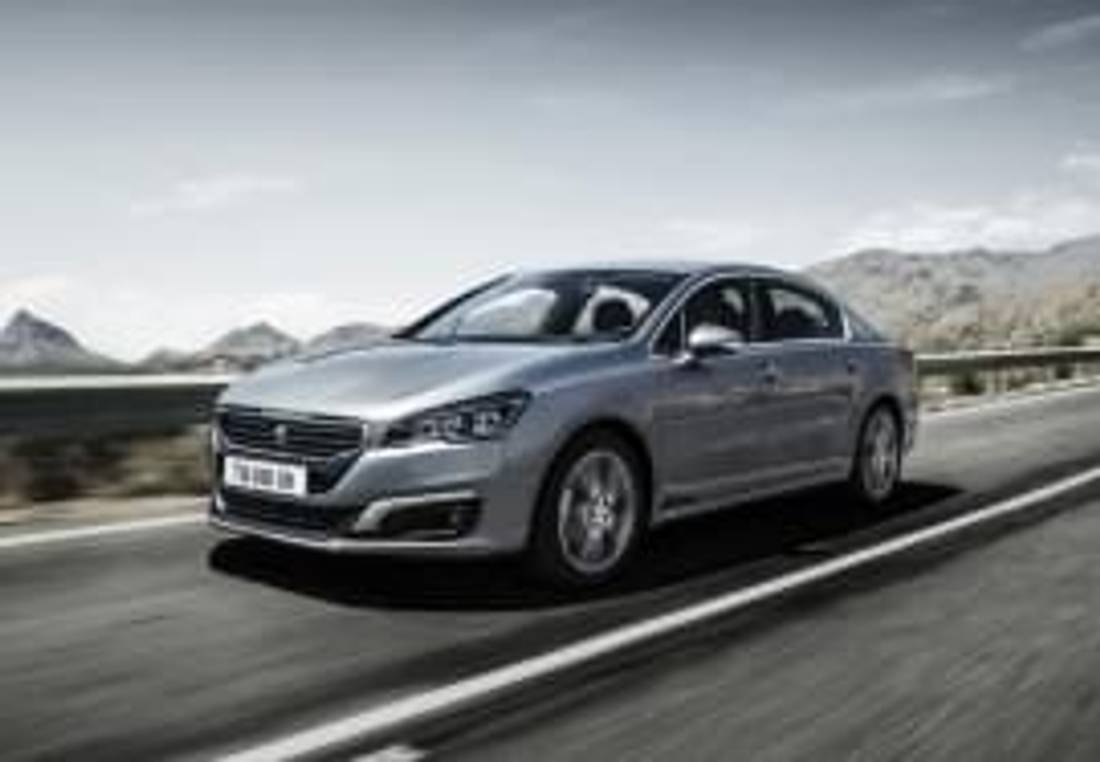 Peugeot 508 zepředu