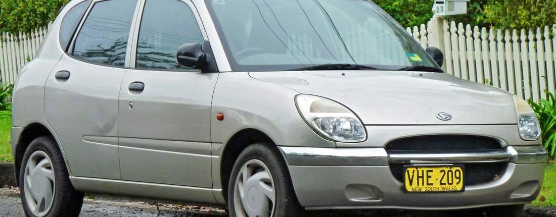 daihatsu-sirion-l-01