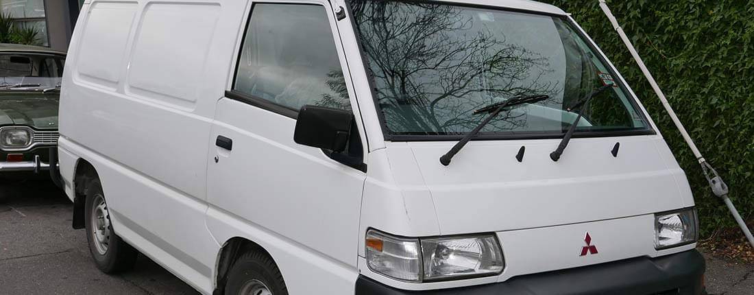 mitsubishi-delica-l-01