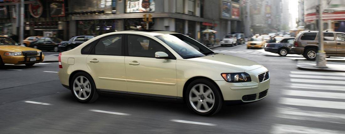 volvo-s40-side