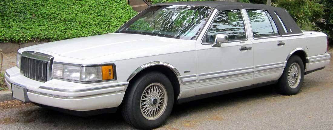 lincoln-town-car-l-01