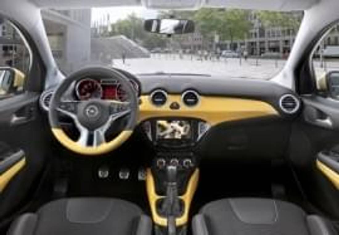 Opel Adam přístrojová deska