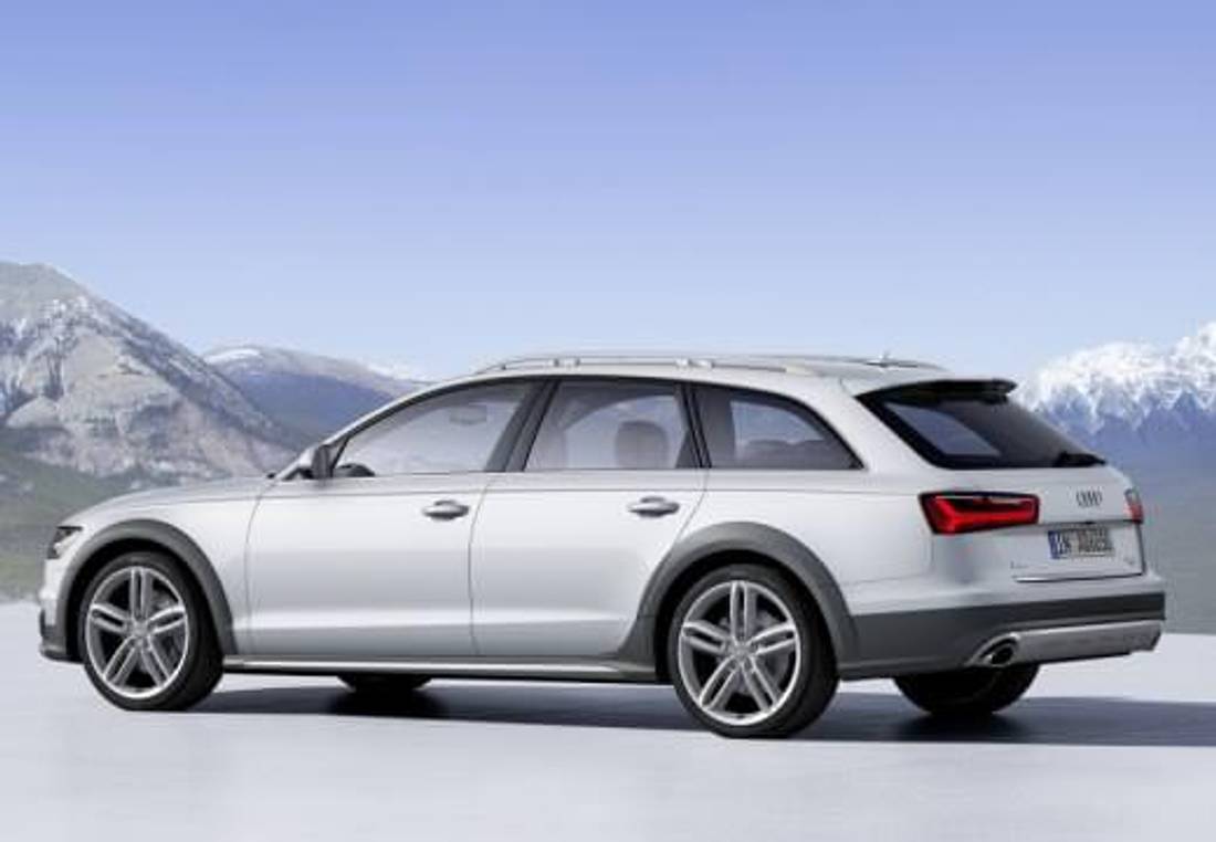 Audi A6 Allroad Quattro stříbrné