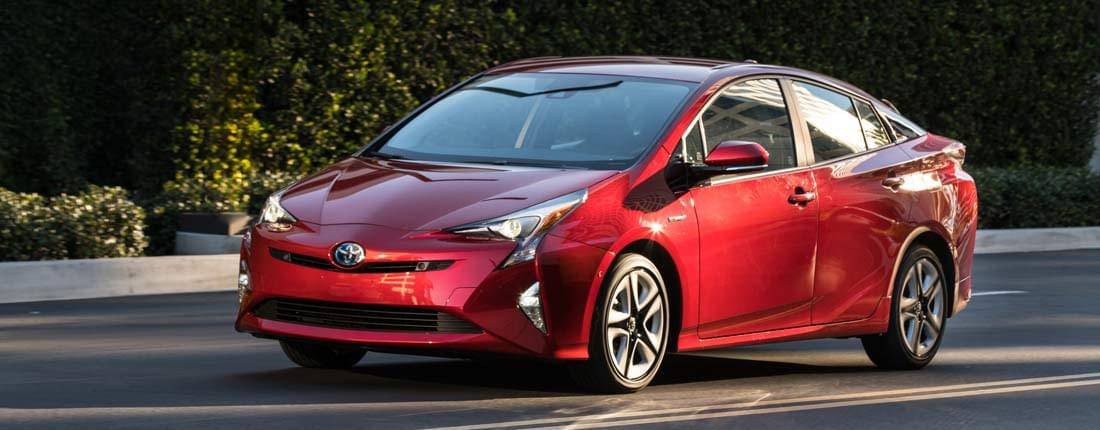 toyota-prius-l-01