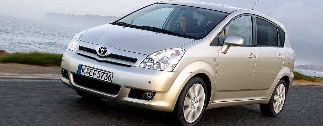 toyota-verso-s-l-01