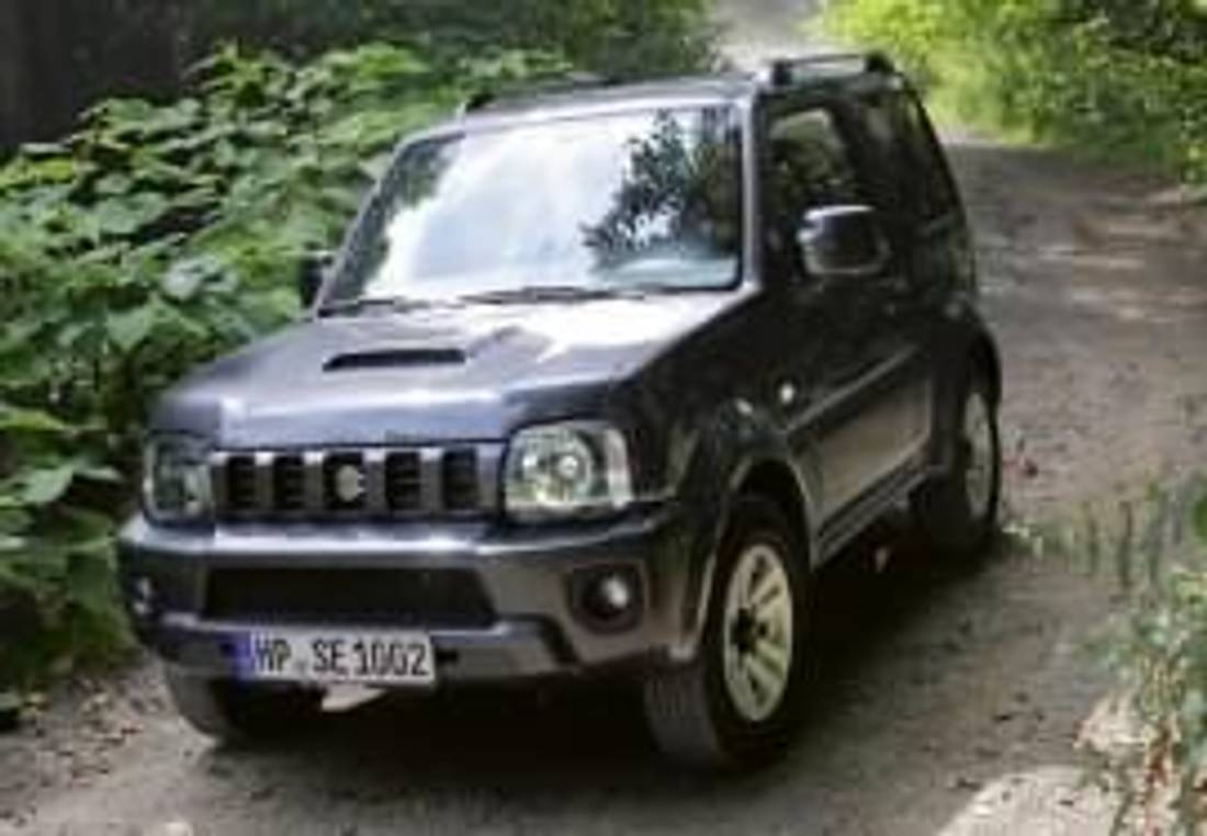 Suzuki Jimny čelní pohled