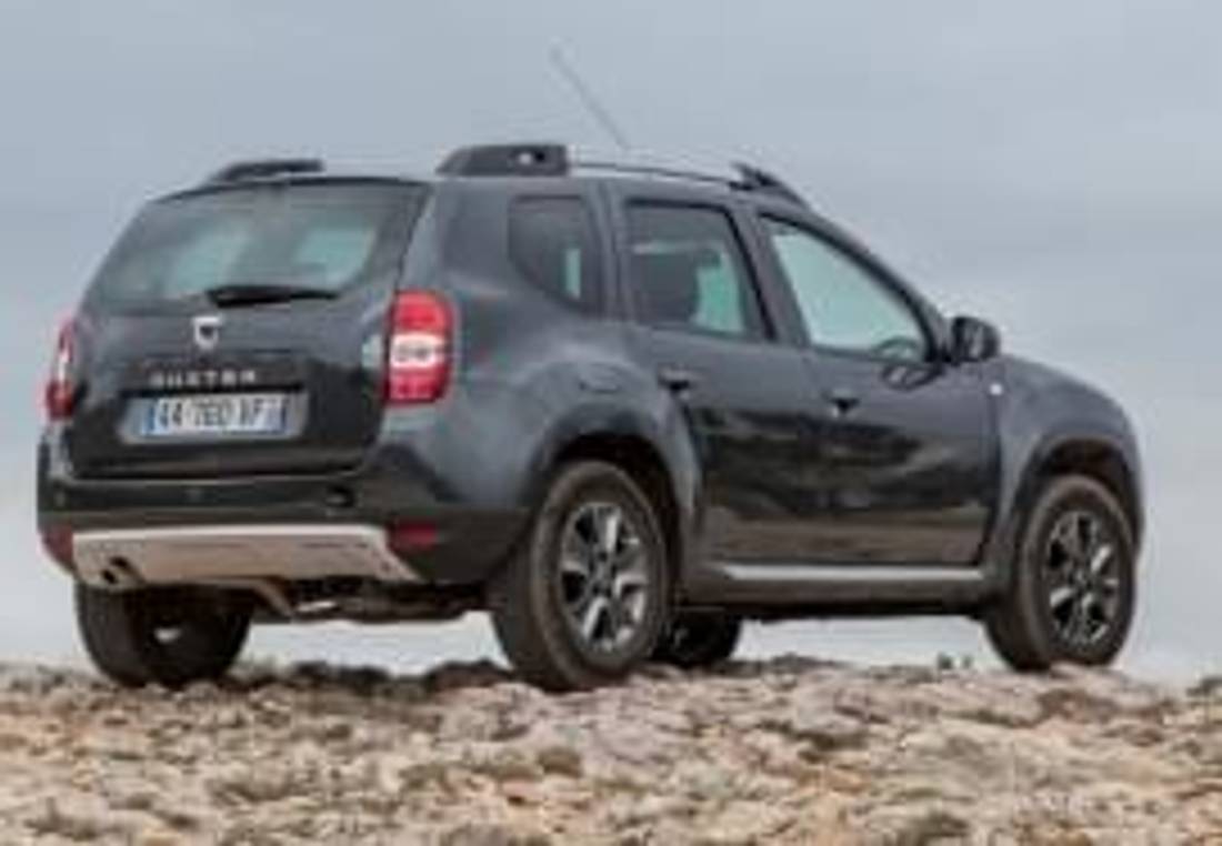 Dacia Duster zezadu